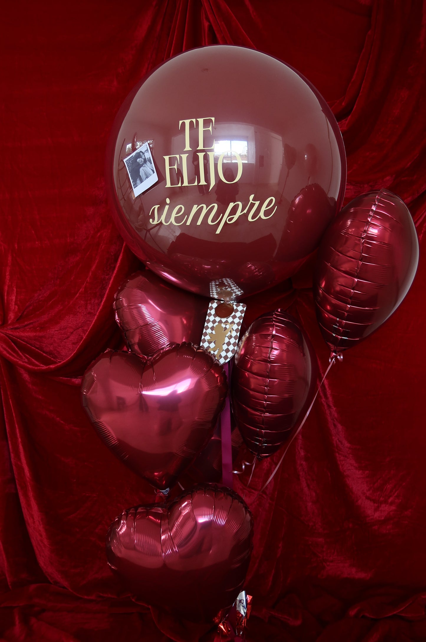 Esfera Coincidir | Burgundy + Corazones